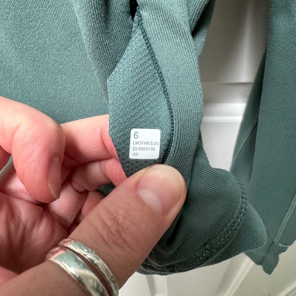 Lululemon It’s Rulu Half Zip - Picture 5 of 7